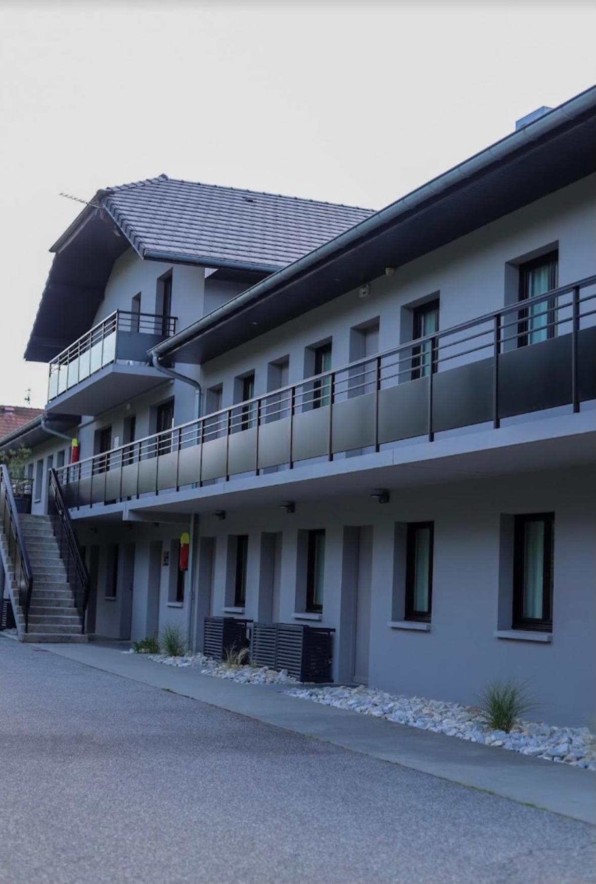 Motel 991 لو فيفيي دو لاك المظهر الخارجي الصورة